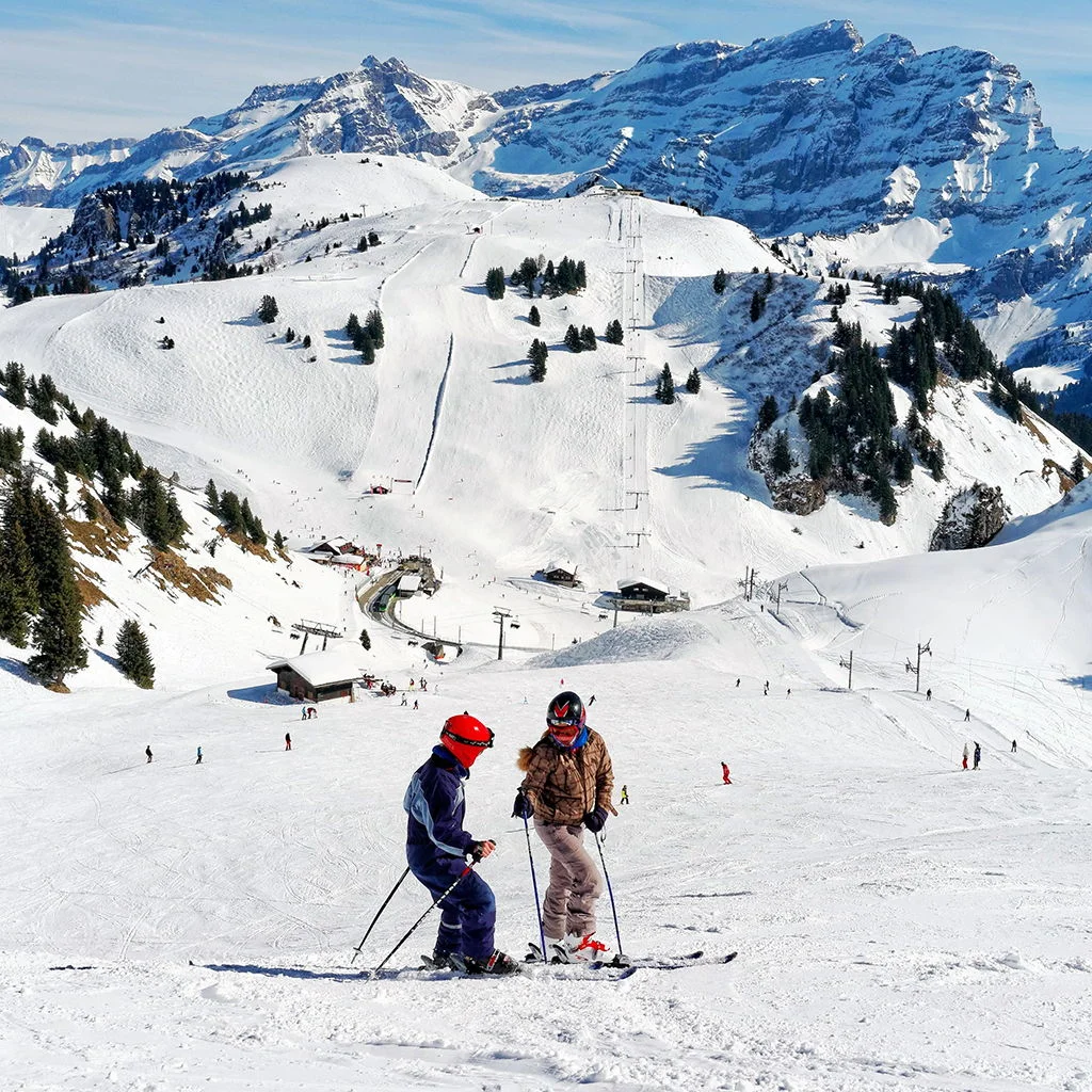 SKIING